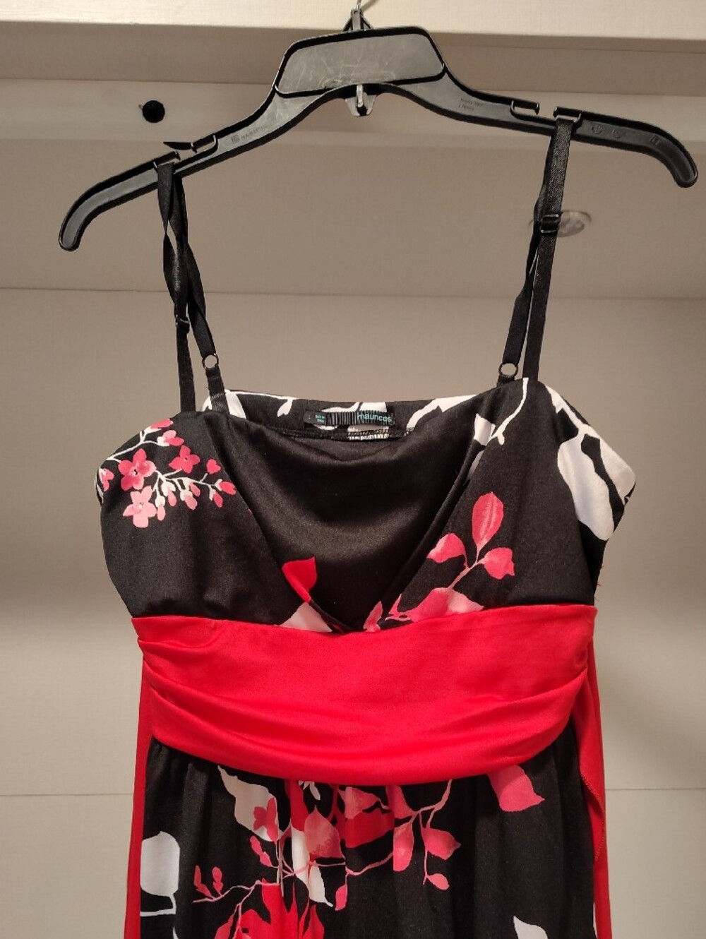 Pink and Black Semiformal Dress - Picture 4 of 10